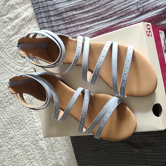 So Gladiator Flats - Picture 2 of 8